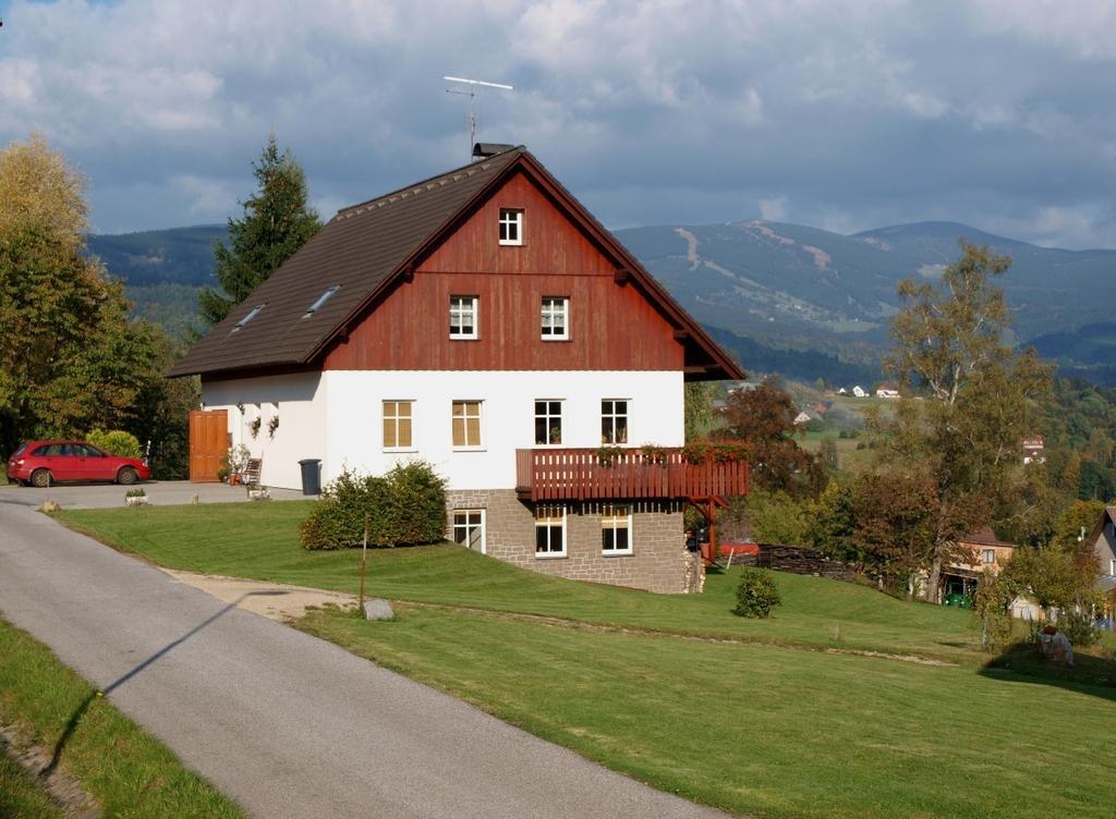 Penzion U Pily Paseky nad Jizerou Exterior photo